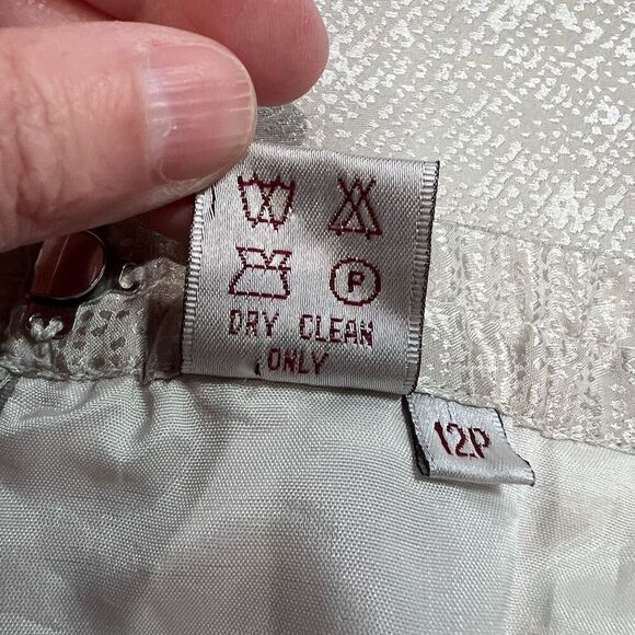 Papell Silver Pearl Studded Blazer Skirt 2 Piece Set Women’s 100% Silk Career - Picture 9 of 12